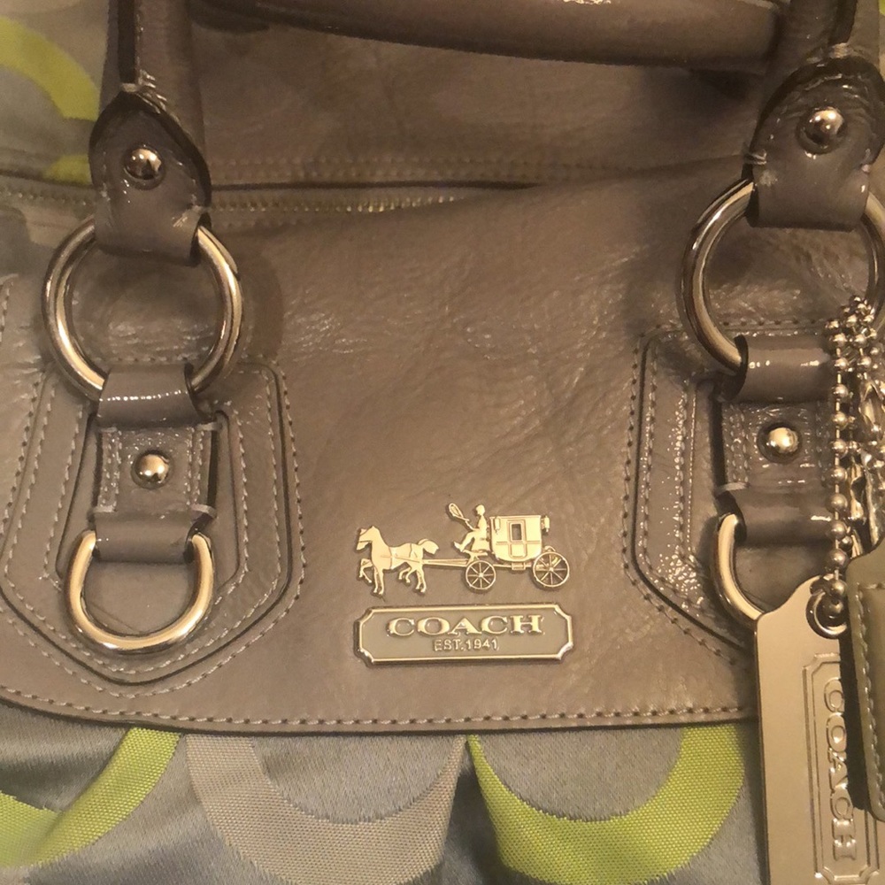 Coach Handbag - Picture 2 of 7